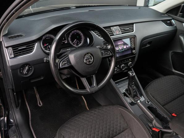 Skoda Octavia III (A7) Рестайлинг с пробегом 2018 года, цена 1 800 000 рублей, 128000 км, лифтбек, Автокод Объявления
