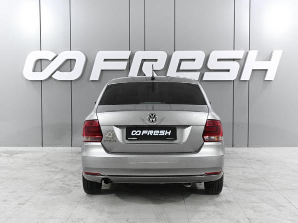 Volkswagen Polo V Рестайлинг с пробегом 2017 года, цена 1 079 000 рублей, 226390 км, седан, Автокод Объявления