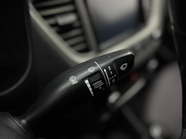 Hyundai Solaris II с пробегом 2019 года, цена 1 390 000 рублей, 111384 км, седан, Автокод Объявления
