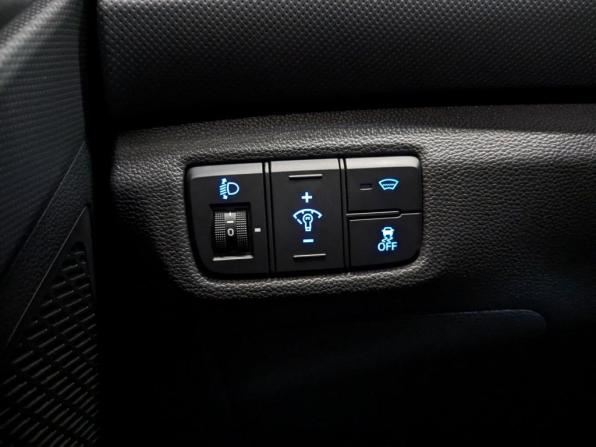 Hyundai Creta I Рестайлинг с пробегом 2021 года, цена 1 990 000 рублей, 147678 км, внедорожник, Автокод Объявления