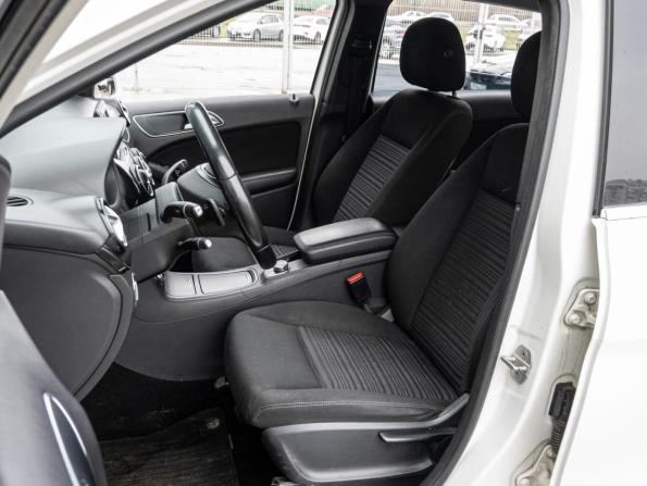 Mercedes-Benz B-Класс II (W246) с пробегом 2013 года, цена 955 000 рублей, 244085 км, хэтчбек, Автокод Объявления