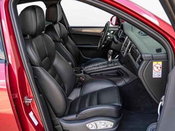 Porsche Macan I с пробегом 2015 года, цена 3 000 000 рублей, 176544 км, внедорожник, Автокод Объявления