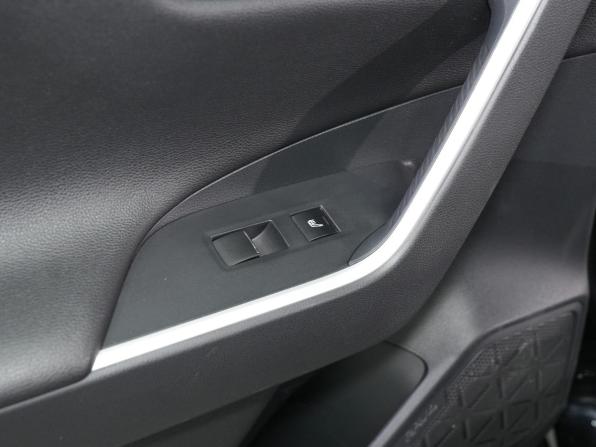 Toyota RAV4 V (XA50) с пробегом 2019 года, цена 2 940 000 рублей, 131000 км, внедорожник, Автокод Объявления