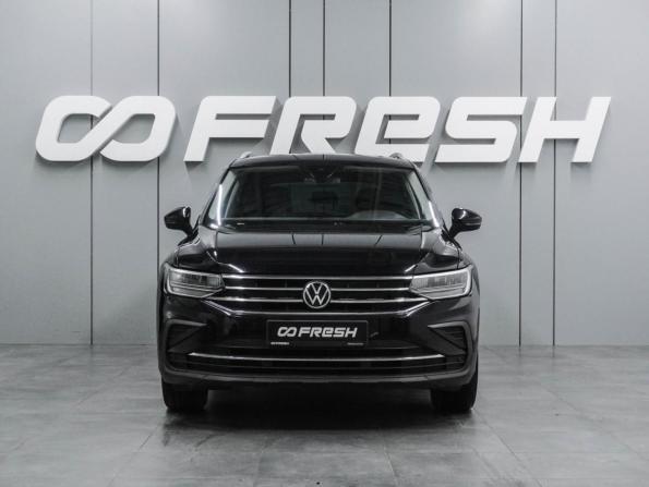 Volkswagen Tiguan II Рестайлинг с пробегом 2021 года, цена 2 915 000 рублей, 53691 км, внедорожник, Автокод Объявления