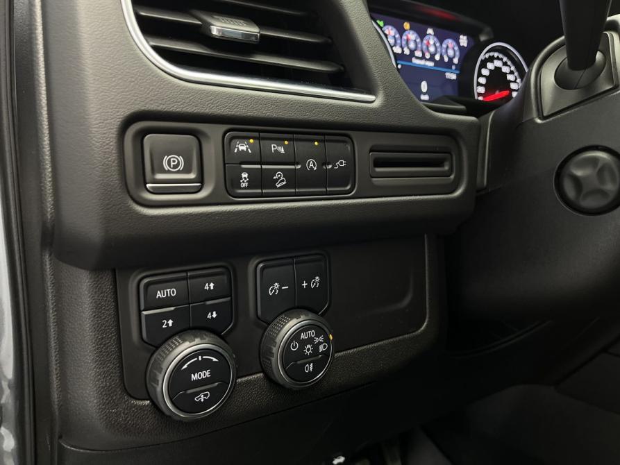 Chevrolet Tahoe V Новосибирск  - изображение 16
