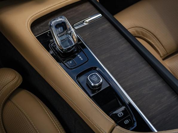 Volvo S90 II Рестайлинг с пробегом 2021 года, цена 4 900 000 рублей, 43326 км, седан, Автокод Объявления