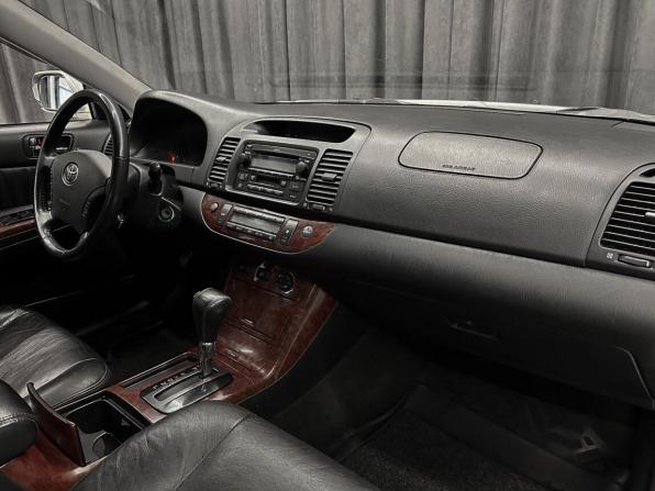 Toyota Camry V (XV30) Рестайлинг с пробегом 2005 года, цена 730 000 рублей, 420000 км, седан, Автокод Объявления