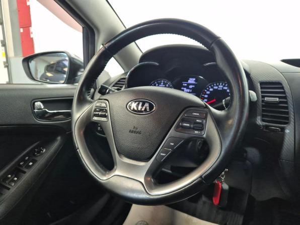 Kia Cerato III с пробегом 2013 года, цена 1 095 000 рублей, 82000 км, седан, Автокод Объявления
