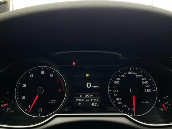 Audi A4 IV (B8) Рестайлинг с пробегом 2013 года, цена 1 150 000 рублей, 220000 км, седан, Автокод Объявления