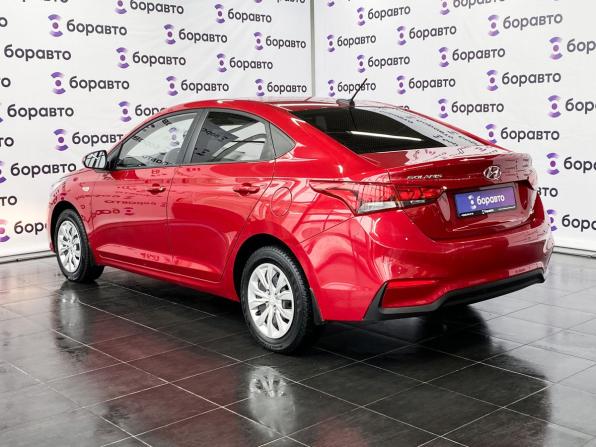Hyundai Solaris II с пробегом 2017 года, цена 1 450 000 рублей, 64749 км, седан, Автокод Объявления
