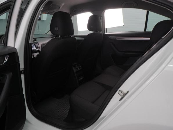 Skoda Octavia III (A7) Рестайлинг с пробегом 2020 года, цена 997 000 рублей, 264528 км, лифтбек, Автокод Объявления