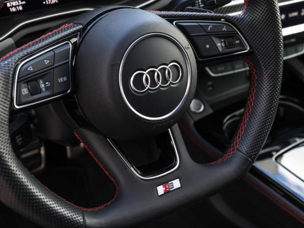 Audi A4 V (B9) Рестайлинг с пробегом 2020 года, цена 3 998 000 рублей, 87832 км, седан, Автокод Объявления