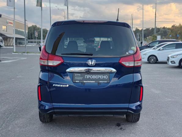 Honda Freed II с пробегом 2016 года, цена 1 545 000 рублей, 68237 км, компактвэн, Автокод Объявления