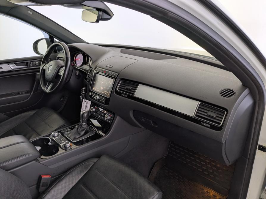 Volkswagen Touareg II Рестайлинг Москва  - изображение 11