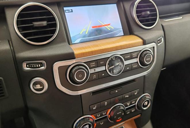 Land Rover Discovery IV Рестайлинг с пробегом 2015 года, цена 2 660 000 рублей, 157000 км, внедорожник, Автокод Объявления