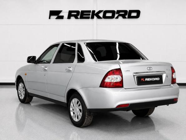 Lada (ВАЗ) Priora I с пробегом 2009 года, цена 379 000 рублей, 230000 км, седан, Автокод Объявления
