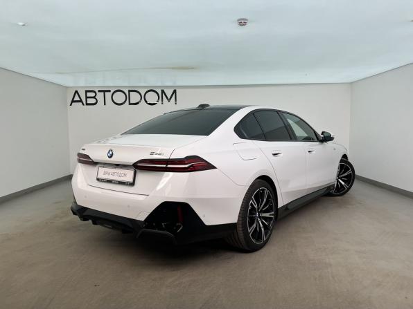 BMW 5 серии VIII (G60/G61/G68) с пробегом 2023 года, цена 7 770 000 рублей, 12800 км, седан, Автокод Объявления
