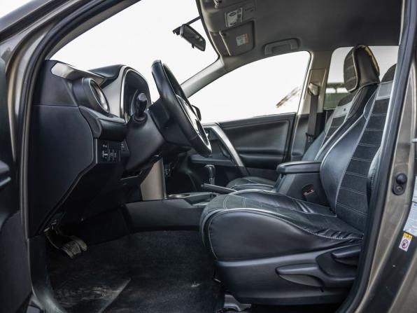 Toyota RAV4 IV (XA40) с пробегом 2015 года, цена 1 998 000 рублей, 116774 км, внедорожник, Автокод Объявления