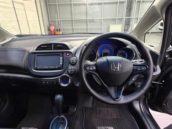 Honda Fit Shuttle I Рестайлинг с пробегом 2014 года, цена 997 000 рублей, 122000 км, универсал, Автокод Объявления