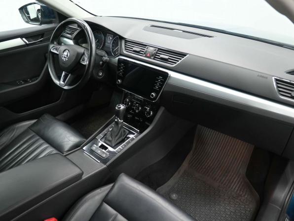 Skoda Superb III с пробегом 2019 года, цена 2 149 900 рублей, 166133 км, лифтбек, Автокод Объявления