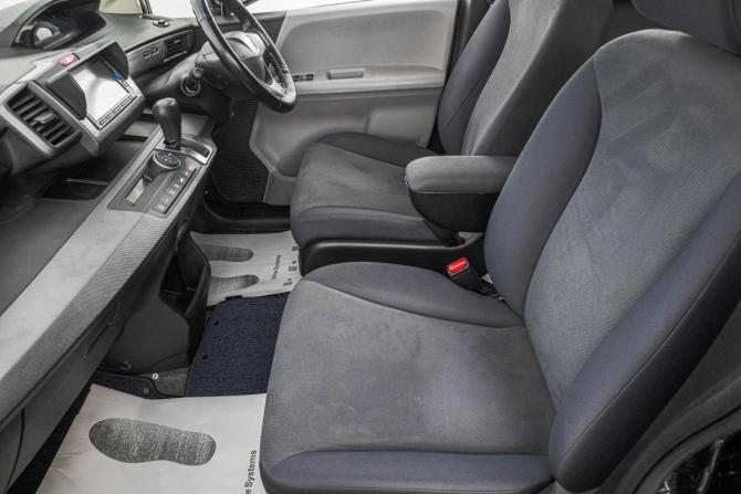 Honda Freed I с пробегом 2009 года, цена 1 379 000 рублей, 113000 км, компактвэн, Автокод Объявления