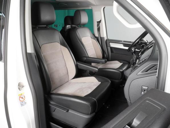 Volkswagen Multivan T6 с пробегом 2019 года, цена 5 800 000 рублей, 74354 км, минивэн, Автокод Объявления