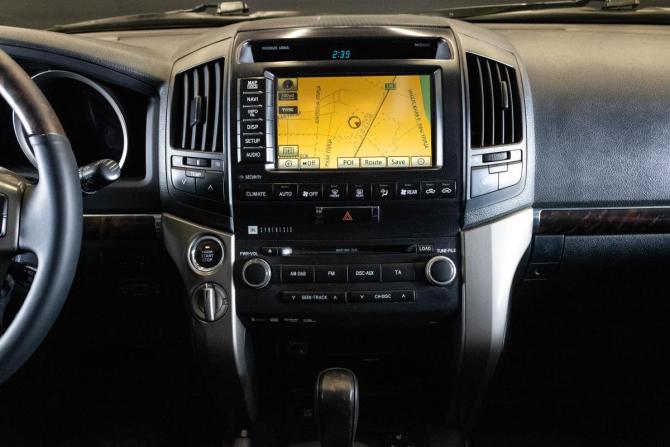 Toyota Land Cruiser 200 Series с пробегом 2011 года, цена 2 899 000 рублей, 289235 км, внедорожник, Автокод Объявления