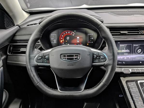 Geely Atlas Pro с пробегом 2022 года, цена 2 030 000 рублей, 51858 км, внедорожник, Автокод Объявления