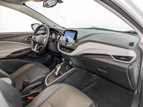 Chevrolet Onix II с пробегом 2023 года, цена 1 615 000 рублей, 37286 км, седан, Автокод Объявления
