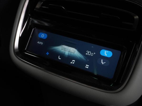 Exeed Exlantix ES с пробегом 2025 года, цена 4 699 000 рублей, 10653 км, седан, Автокод Объявления