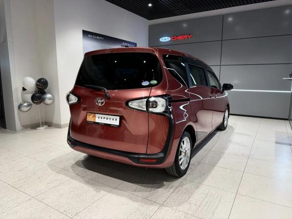 Toyota Sienta II с пробегом 2017 года, цена 1 390 000 рублей, 105000 км, компактвэн, Автокод Объявления