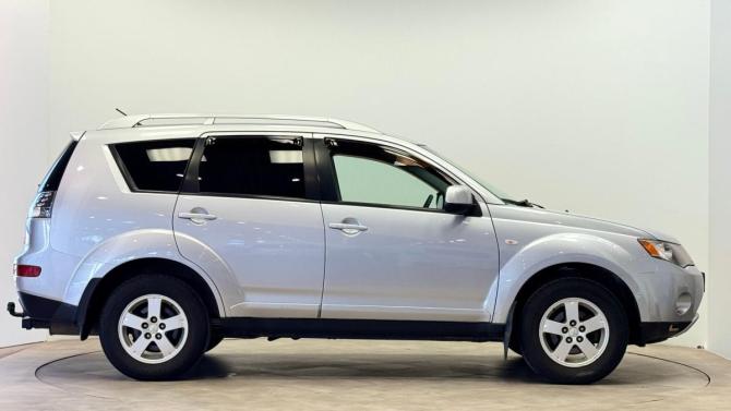Mitsubishi Outlander II с пробегом 2008 года, цена 790 000 рублей, 232000 км, внедорожник, Автокод Объявления