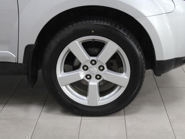 Mitsubishi Outlander II с пробегом 2008 года, цена 1 059 900 рублей, 240675 км, внедорожник, Автокод Объявления