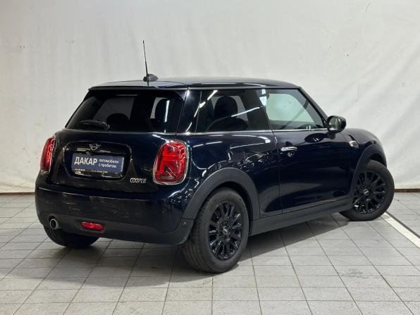 Mini Hatch III (F55/F56) Рестайлинг с пробегом 2020 года, цена 2 120 000 рублей, 85157 км, хэтчбек, Автокод Объявления