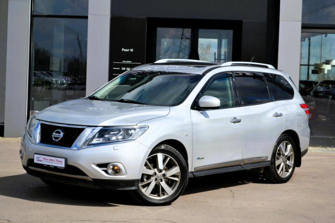 Nissan Pathfinder IV с пробегом 2015 года, цена 1 850 000 рублей, 146000 км, внедорожник, Автокод Объявления