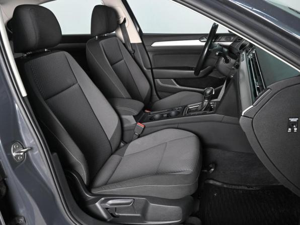 Volkswagen Passat B8 с пробегом 2016 года, цена 1 590 000 рублей, 183860 км, седан, Автокод Объявления
