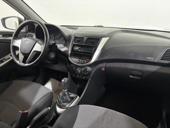 Hyundai Solaris I с пробегом 2013 года, цена 625 000 рублей, 217733 км, седан, Автокод Объявления
