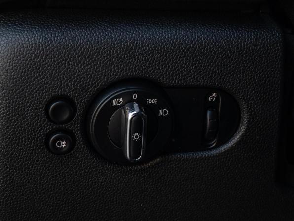 Mini Hatch III (F55/F56) с пробегом 2016 года, цена 2 430 000 рублей, 77933 км, хэтчбек, Автокод Объявления