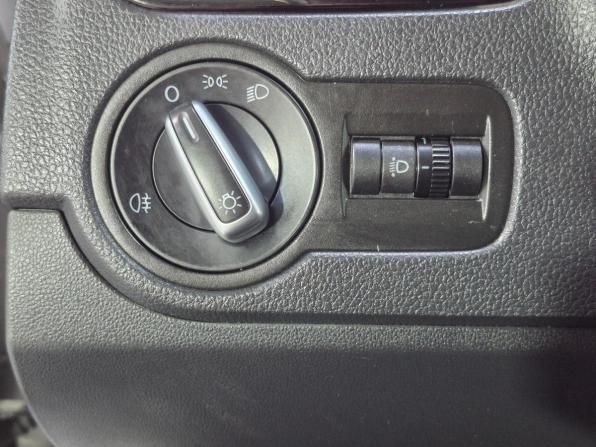 Volkswagen Polo V Рестайлинг с пробегом 2019 года, цена 1 249 000 рублей, 138150 км, седан, Автокод Объявления