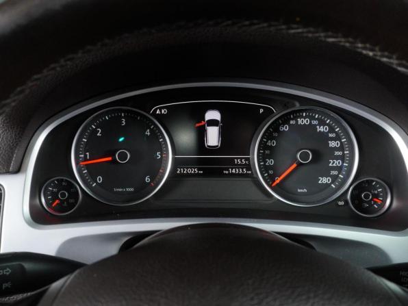 Volkswagen Touareg II с пробегом 2012 года, цена 2 090 000 рублей, 212025 км, внедорожник, Автокод Объявления