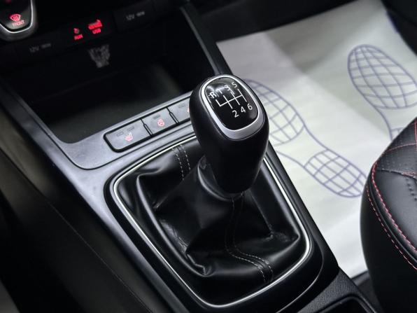 Kia Rio IV с пробегом 2018 года, цена 1 365 000 рублей, 113606 км, седан, Автокод Объявления