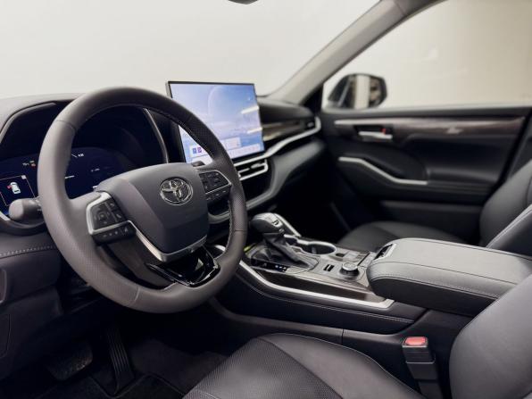 Toyota Highlander IV (XU70) с пробегом 2026 года, цена 5 950 000 рублей, 22 км, внедорожник, Автокод Объявления