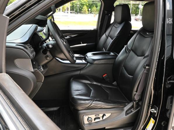 Cadillac Escalade IV с пробегом 2015 года, цена 3 950 000 рублей, 153388 км, внедорожник, Автокод Объявления