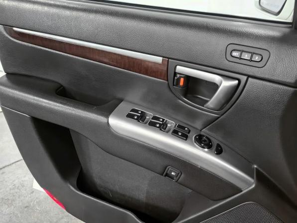 Hyundai Santa Fe II Рестайлинг с пробегом 2010 года, цена 1 180 000 рублей, 152379 км, внедорожник, Автокод Объявления
