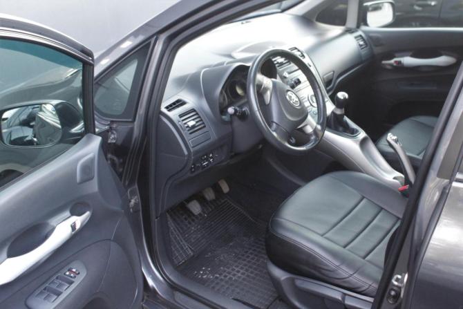 Toyota Auris I с пробегом 2007 года, цена 695 000 рублей, 209216 км, хэтчбек, Автокод Объявления