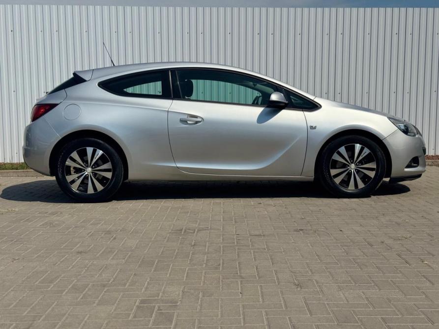 Opel Astra J Рестайлинг Ростов-на-Дону  - изображение 6