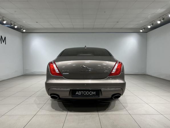 Jaguar XJ IV (X351) Рестайлинг с пробегом 2017 года, цена 2 390 000 рублей, 163428 км, седан, Автокод Объявления