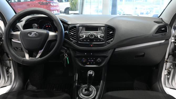 Lada (ВАЗ) Vesta I с пробегом 2017 года, цена 695 000 рублей, 127131 км, седан, Автокод Объявления