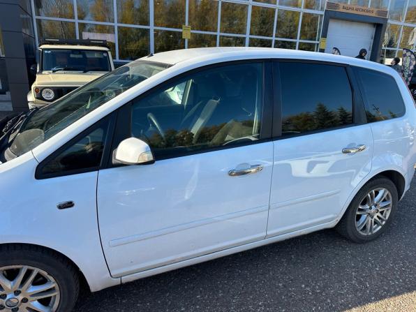 Ford C-MAX I Рестайлинг с пробегом 2008 года, цена 450 000 рублей, 247038 км, компактвэн, Автокод Объявления