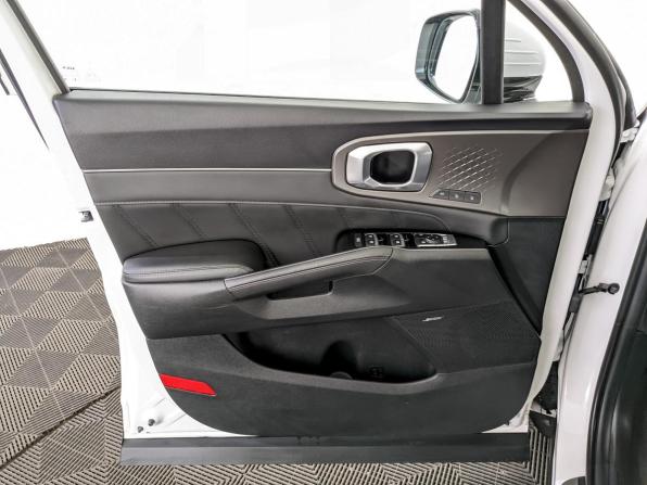 Kia Sorento IV Рестайлинг с пробегом 2024 года, цена 4 850 000 рублей, 45082 км, внедорожник, Автокод Объявления